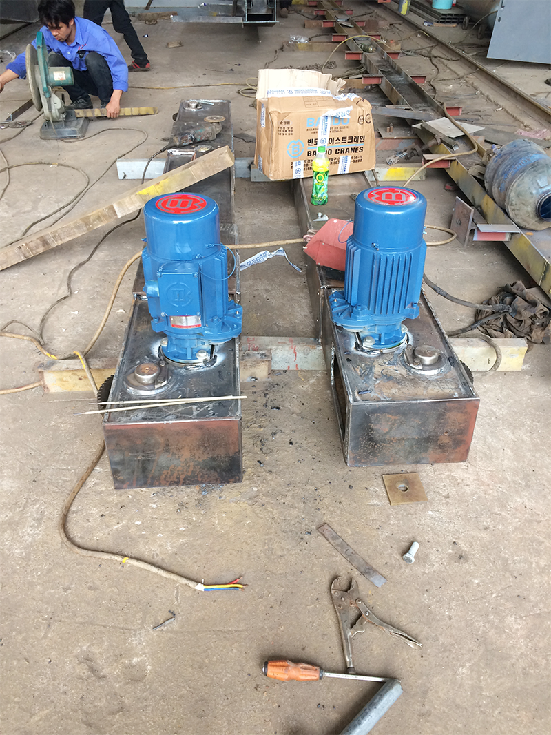 Giai đoạn chế tạo dầm cầu trục