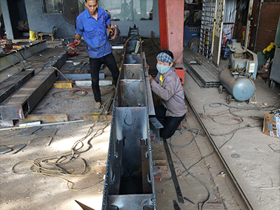 Giai đoạn chế tạo dầm cầu trục