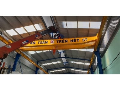 Cầu trục 5 tấn