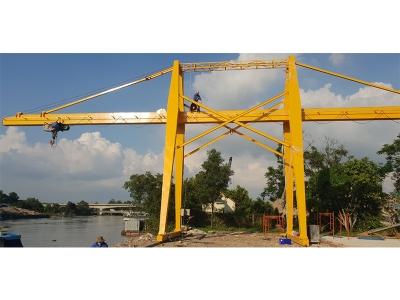 Công ty làm cầu trục